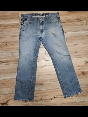 Ariat Men's Classic Boot Low  Wash Jeans